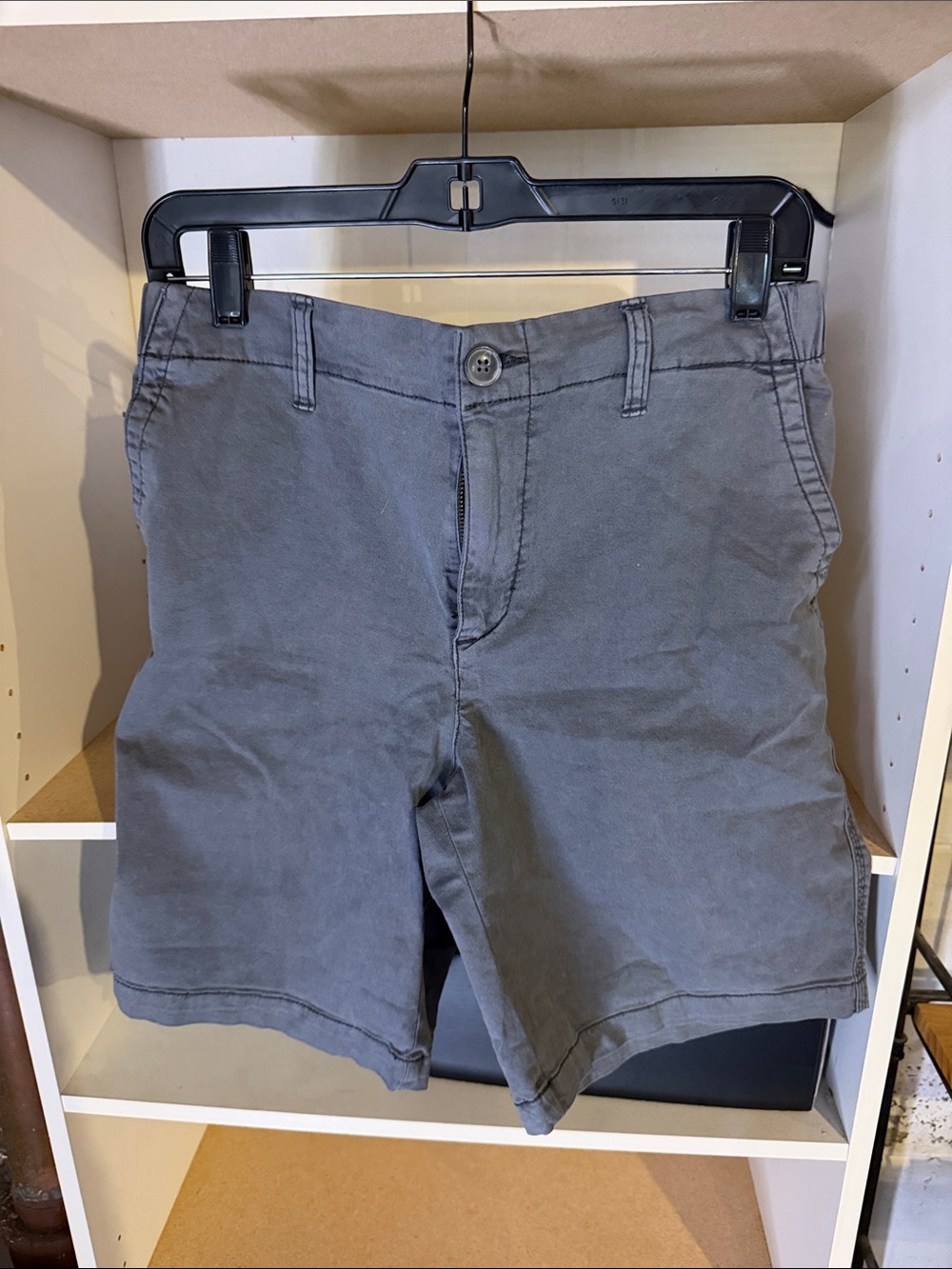Old Navy Gray Women's Flat Front Shorts